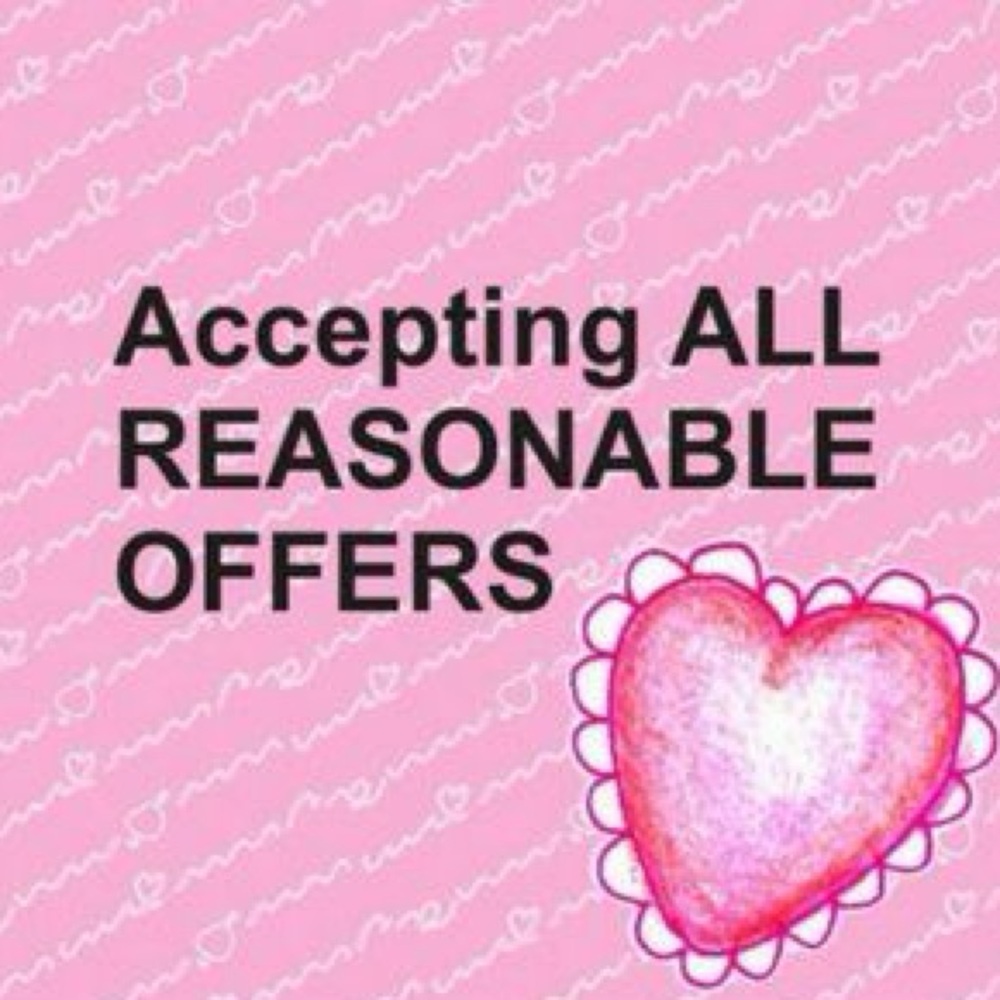 Accepting all offers don’t like the price but the item send me an offer🛍️